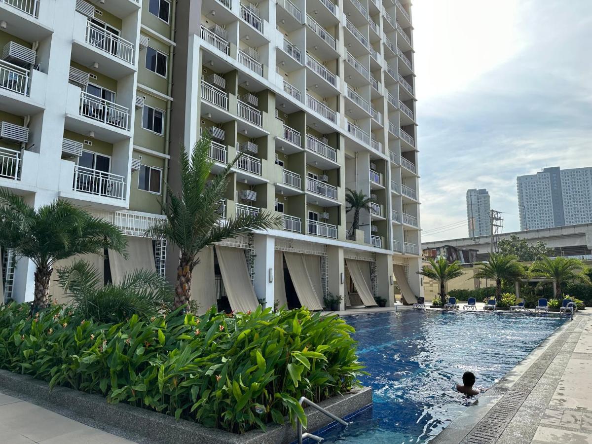 Celandine Residence In Quezon City Caloocan Eksteriør billede